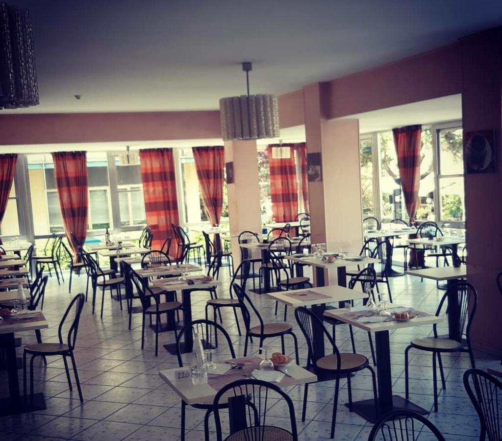 Hotel Magriv Rimini Exterior photo